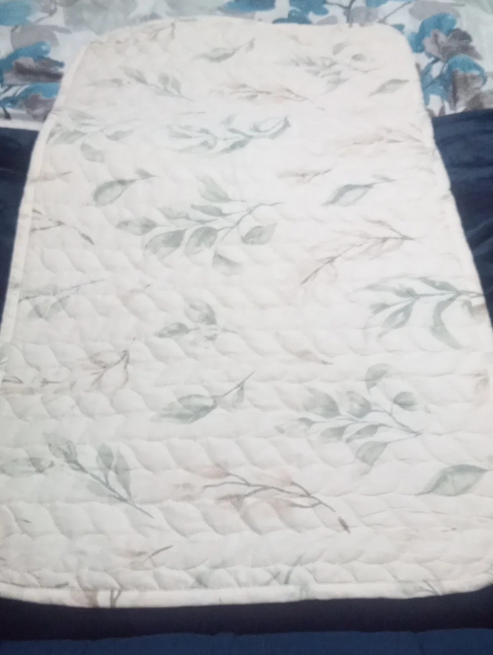 Floral Quilted Bedspread & Sham King White with Soft Green Leaf Pattern